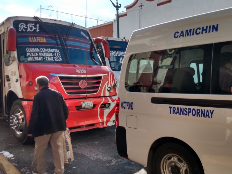 Rechazan estudiantes aumento a la tarifa del transporte