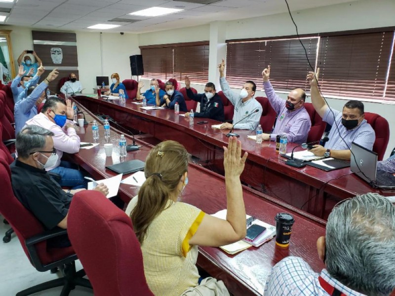 Rechazan propuesta de Sana distancia en el cabildo de SLRC.