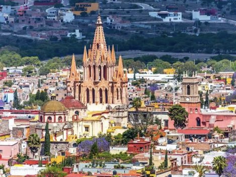 Recibe Guanajuato 63 distintivos en Tianguis Turístico.