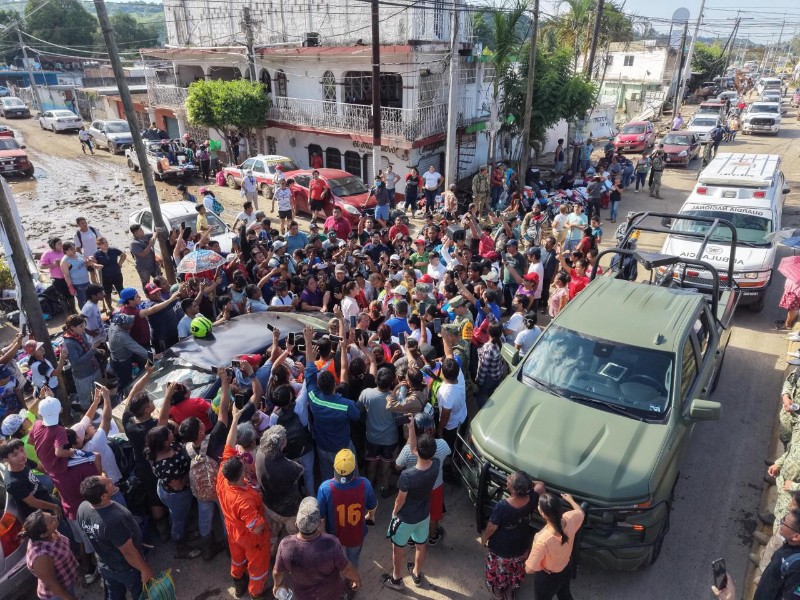 Reciben a Claudia Sheinbaum con reclamos en Poza Rica