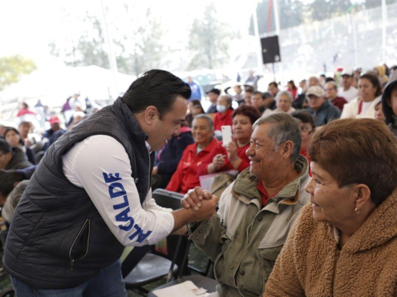 Reciben apoyo de salud