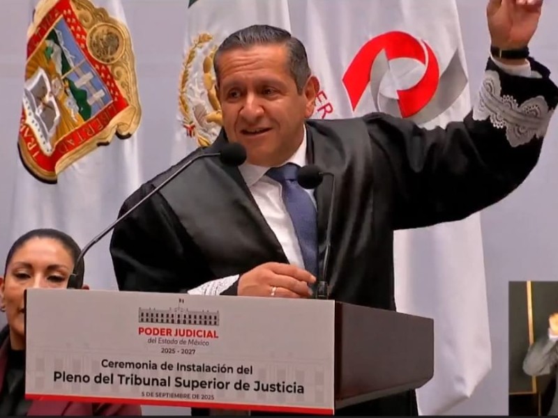 Reciben togas presidente, jueces y magistrados del Poder Judicial del Edomex