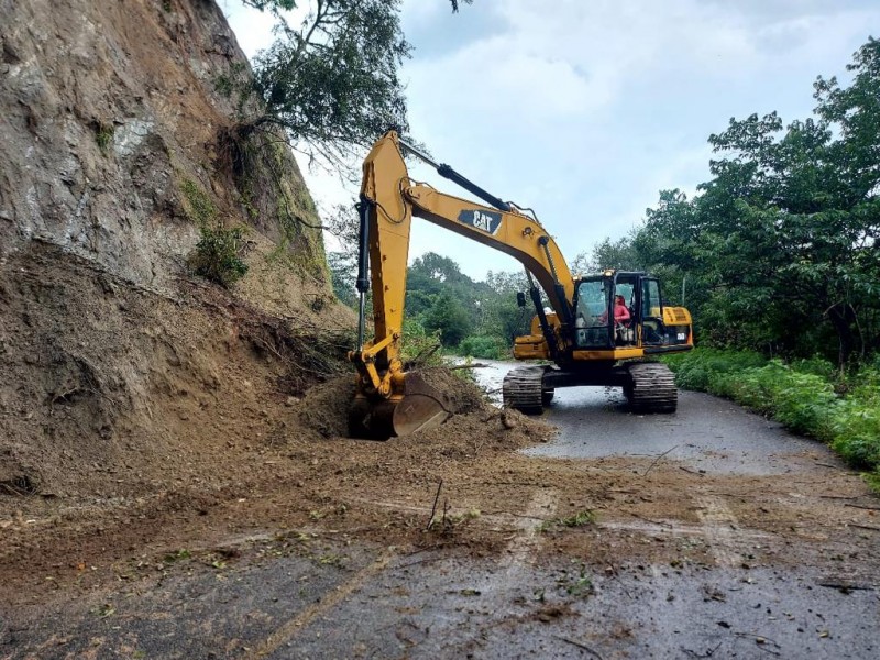 Recibirán recursos federales ocho caminos afectados por sismos