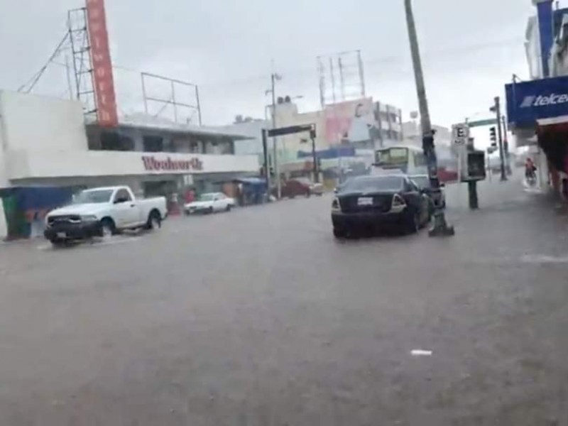 Recomiendan autoridades circular con precaución por las lluvias