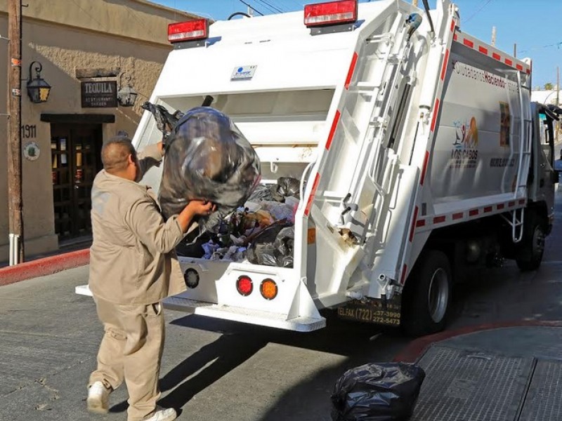 Reconoce servicios públicos atraso en la recolección de basura