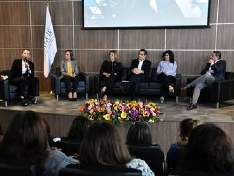 Reconocen a Chiapas en cumbre empresarial