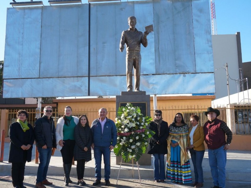 Reconocen a emigrados de esta frontera