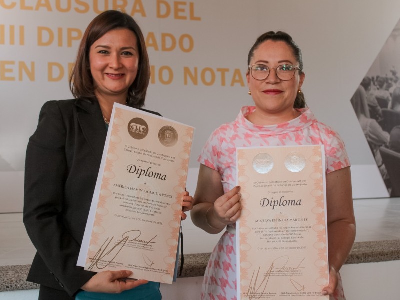 Reconocen a Notarias y Notorios públicos de Guanajuato.