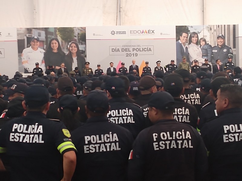 Reconocen a policías mexiquenses en su día
