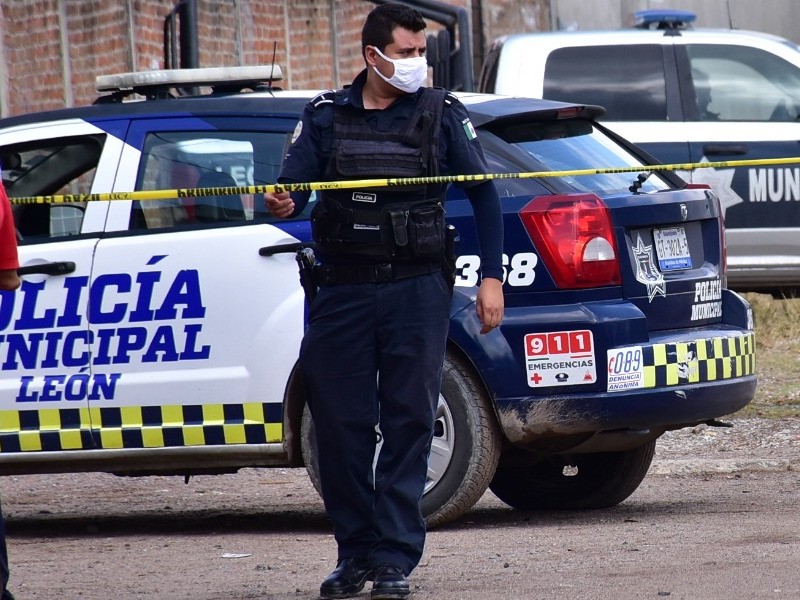 Reconocen empresarios el valor del policía Daniel