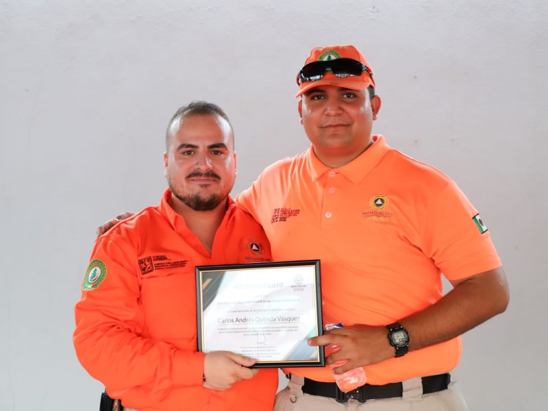 Reconocen esfuerzo de brigadistas por el Día Nacional del Combatiente