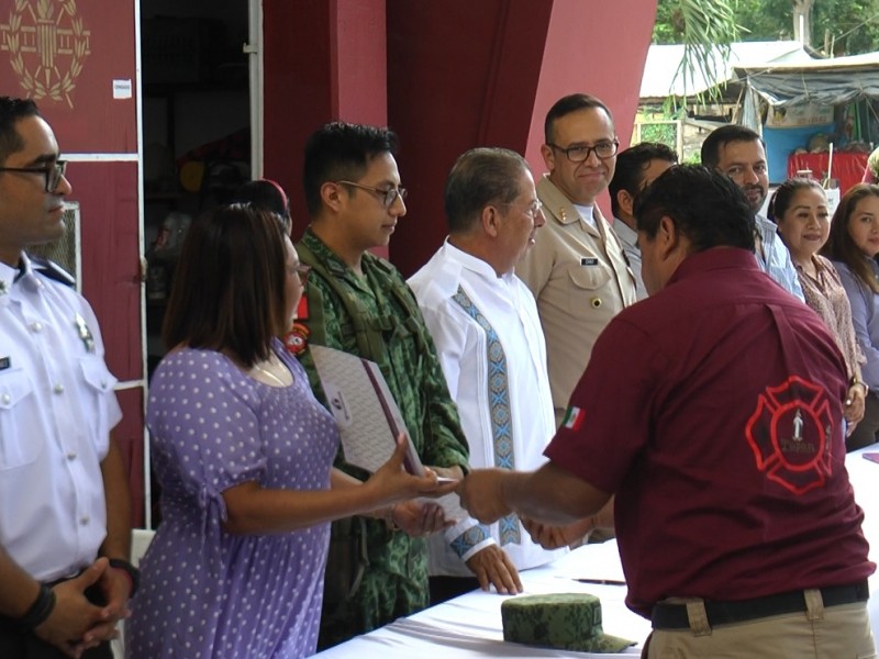 Reconocen labor de Cuerpo de Bomberos de Tuxpan