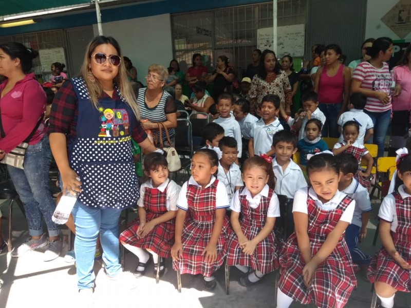 Reconocerán educadores de La Laguna