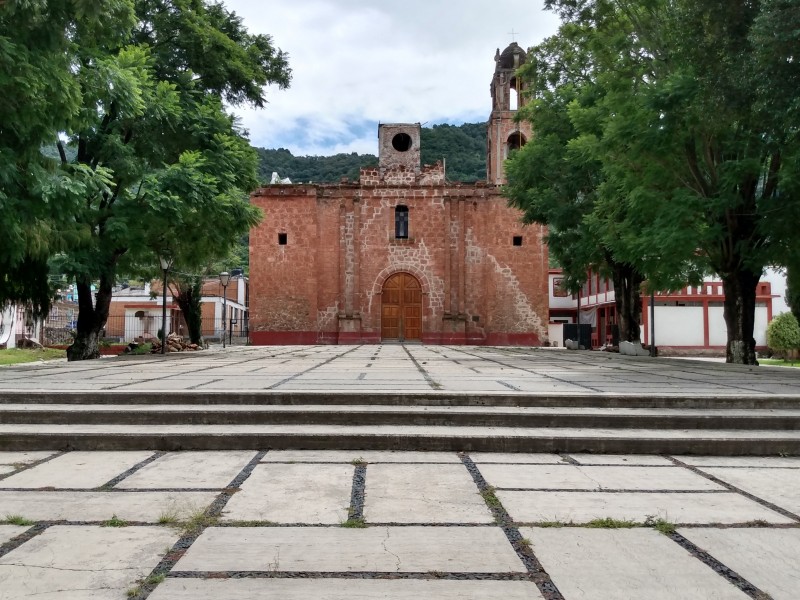 Reconstrucción lenta en San Miguel Tecomatlán