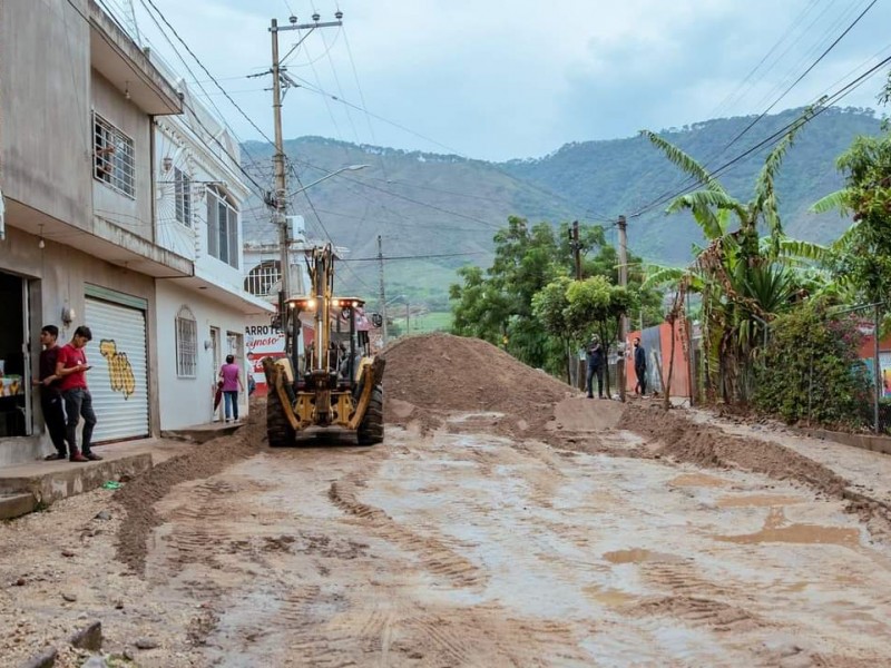 Inspecciona ayuntamiento zona de deslave en Valle de Nayarit