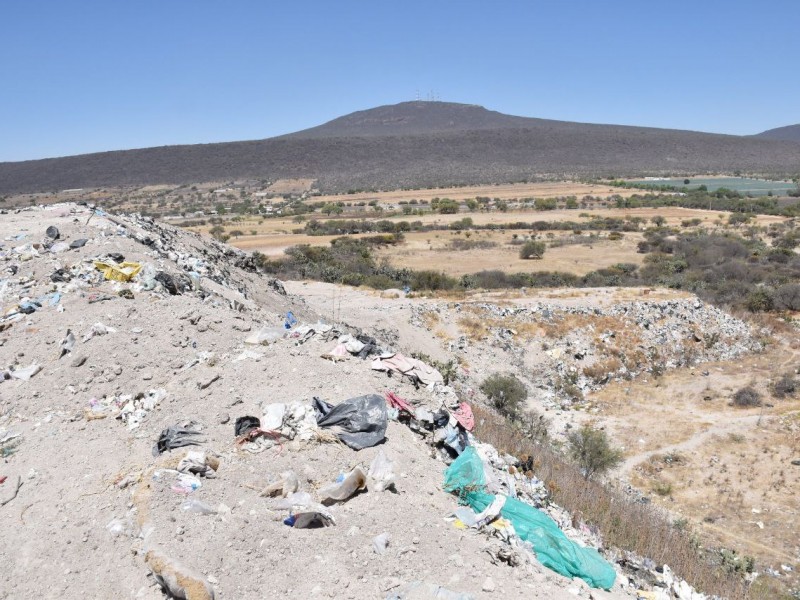 Recorren autoridades estatales y de Huimilpan relleno sanitario