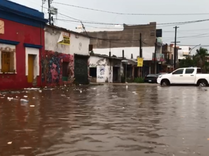 Recrimina Quirino inundaciones a otras administraciones