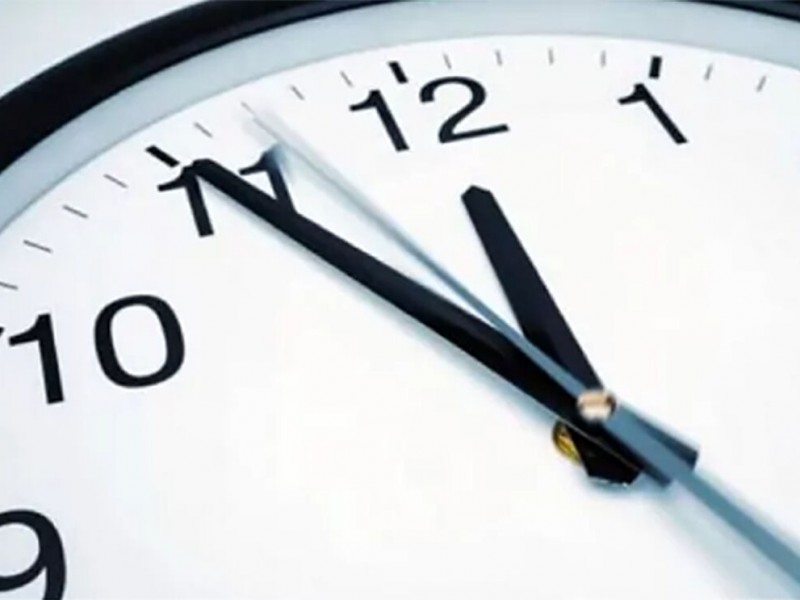 Recuerda retrasar tu reloj un hora por horario de invierno