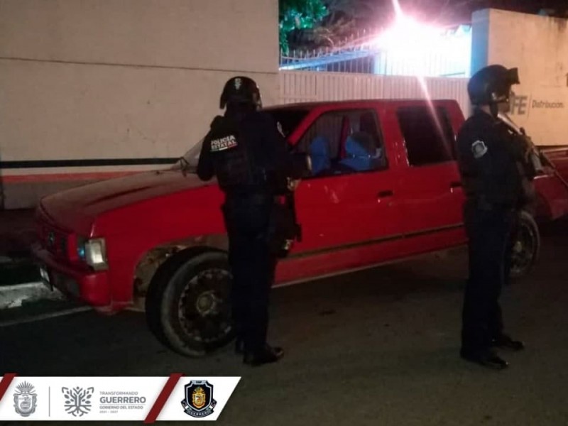 Recupera la Policía Estatal un vehículo en Zihuatanejo