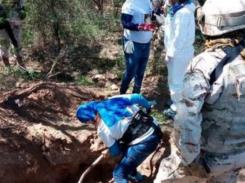 Recuperan 1,957 cuerpos de fosas clandestinas durante administración de AMLO