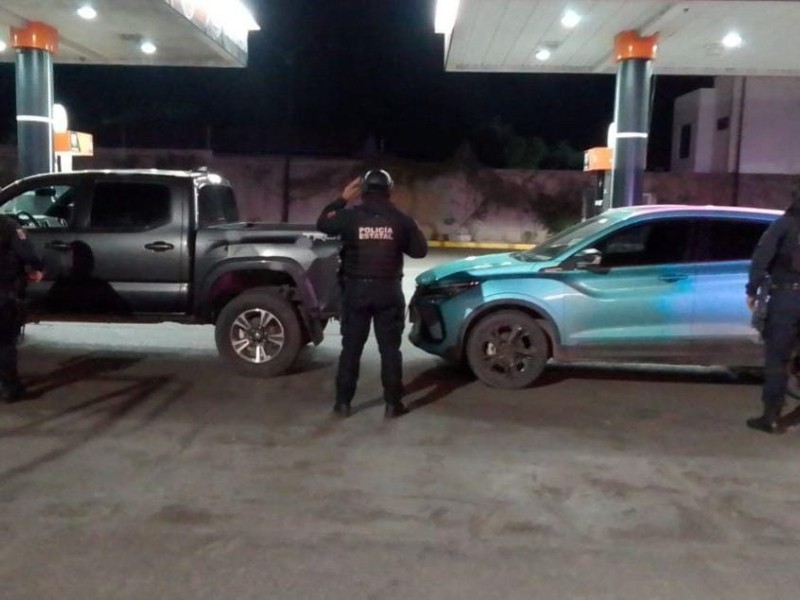Recuperan 2 camionetas robadas en Culiacán