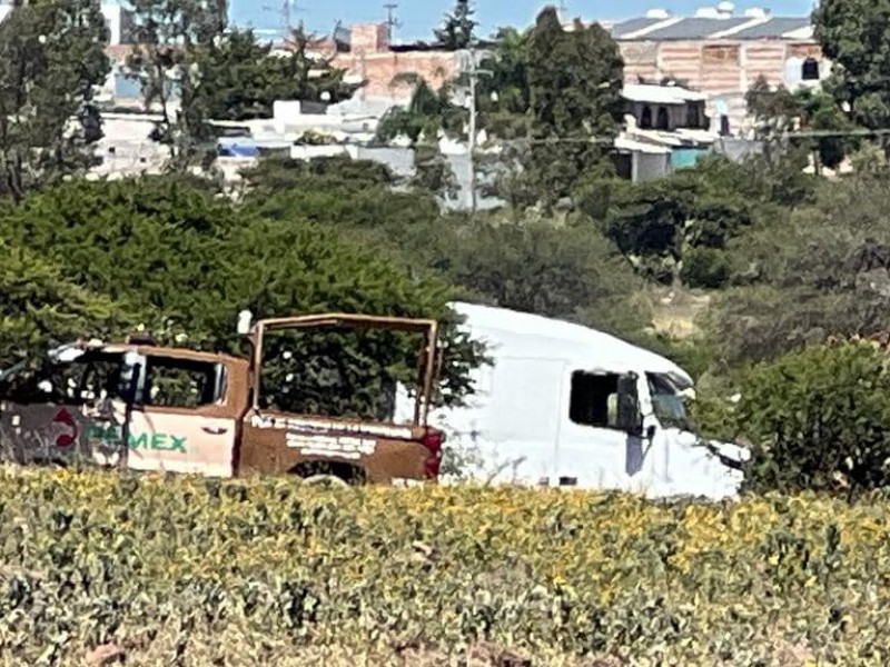 Recuperan autoridades pipa con huachicol en San Juan del Río