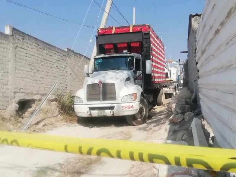 Recuperan camión después de ser robado con violencia