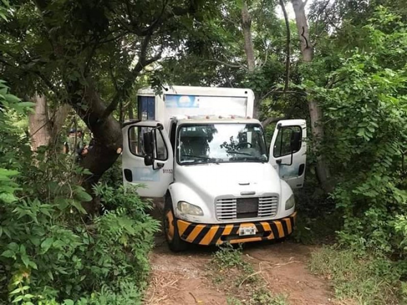 Recuperan camión repartidor en Tehuantepec