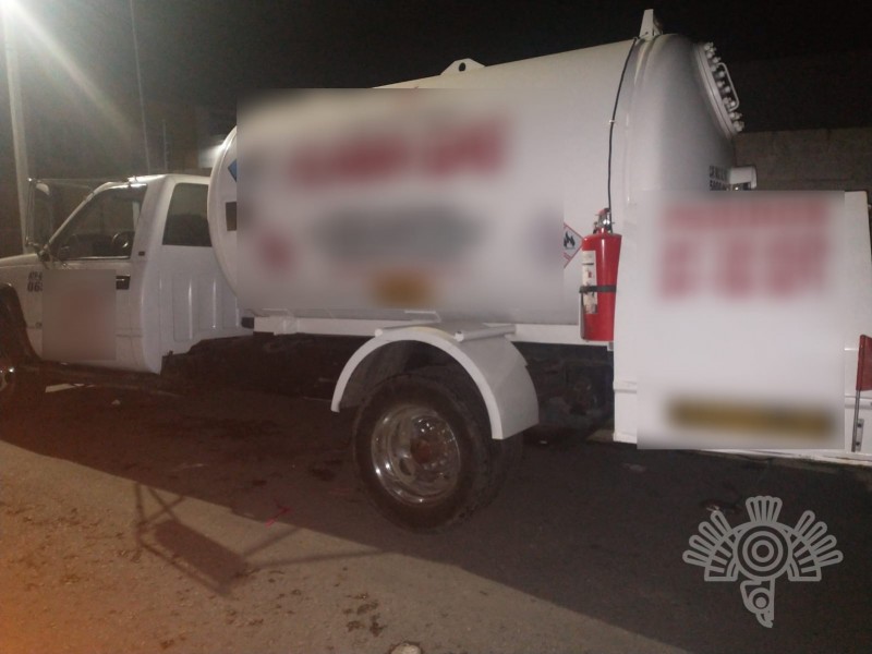 Recuperan pipas de gas en San Martín Texmelucan