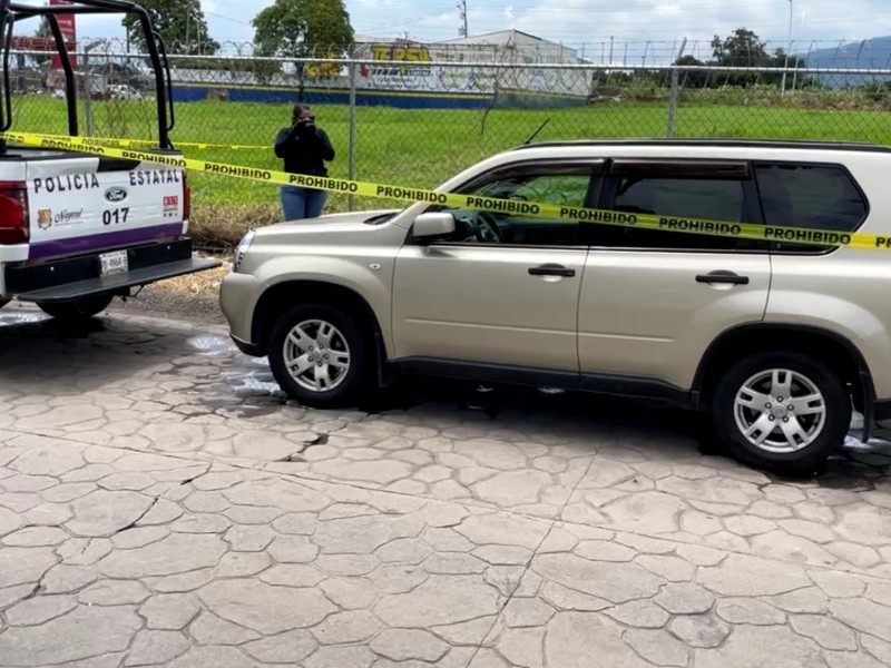 Recuperan vehículo robado en Tepic; Fiscalía ya investiga