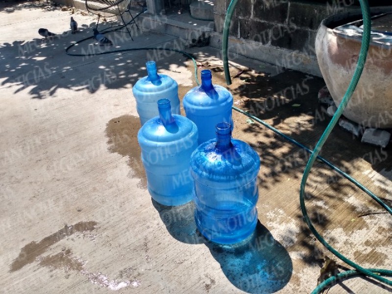 Red dañada deja sin agua a vecinos; Tehuantepec
