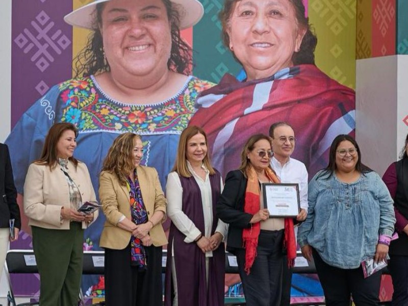 Red de Tejedoras fortalece liderazgo y desarrollo de mujeres