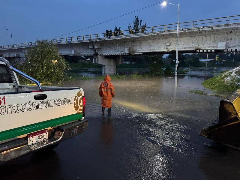 Redoblan acciones de preparación y prevención ante huracán en Michoacán