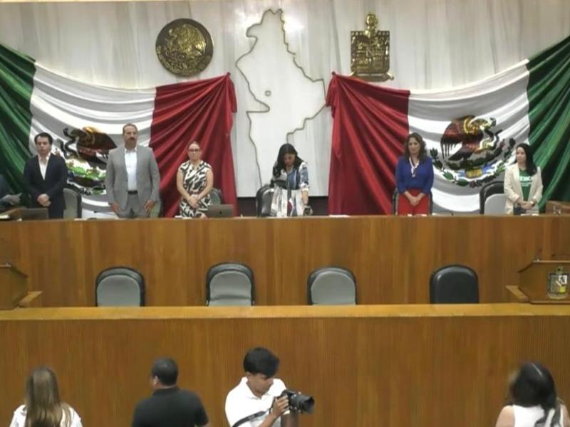 Reducen edad para ser gobernador, alcalde y diputado en Nuevo León