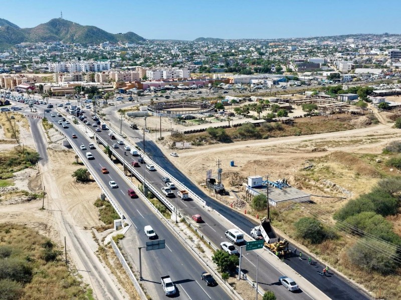 Reencarpetan 800 metros de laterales de carretera transpeninsular en Cabo San Lucas