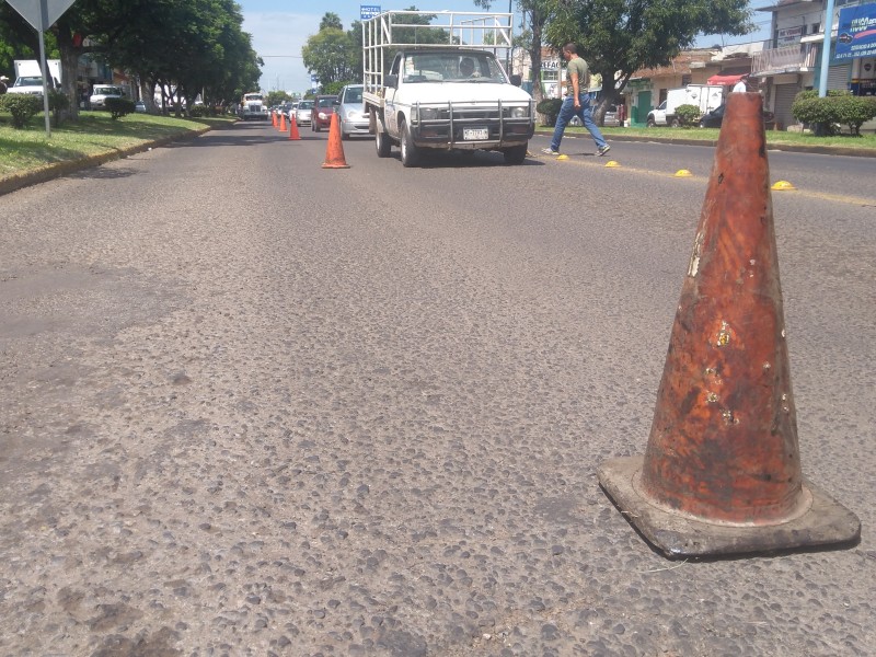 Reencarpetan carriles de boulevard Lázaro Cárdenas