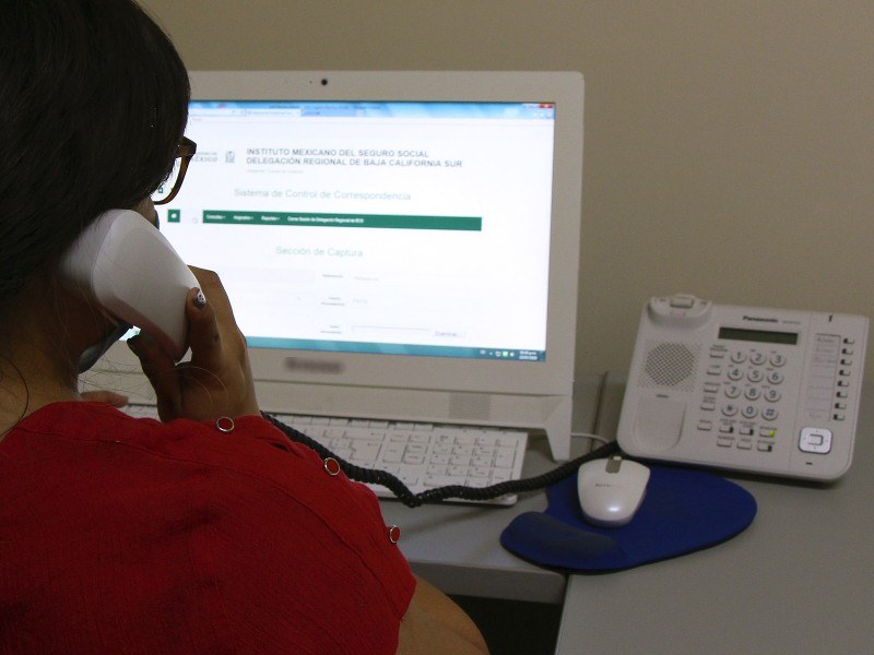 Refuerza IMSS atención telefónica a derechohabientes