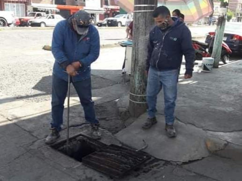 Refuerzan acciones preventivas contra inundaciones, dan mantenimiento a cárcamos