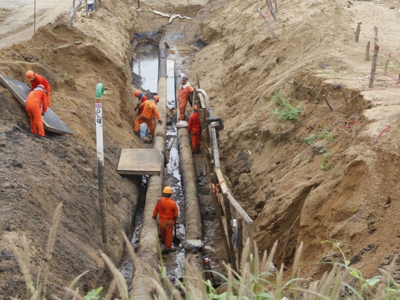 Refuerzan vigilancia en ductos de Pemex