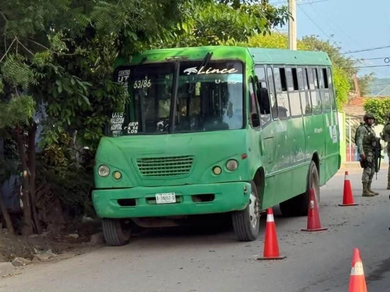 Refuerzan vigilancia tras ataque a camión con estudiantes en Escuinapa