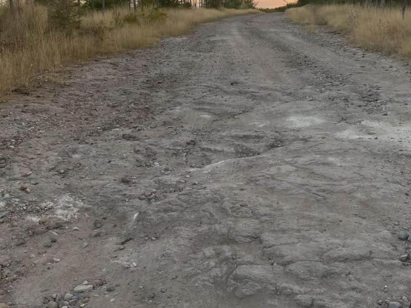 Regidor denuncia rezago en basura, drenajes y vialidades de El Fuerte