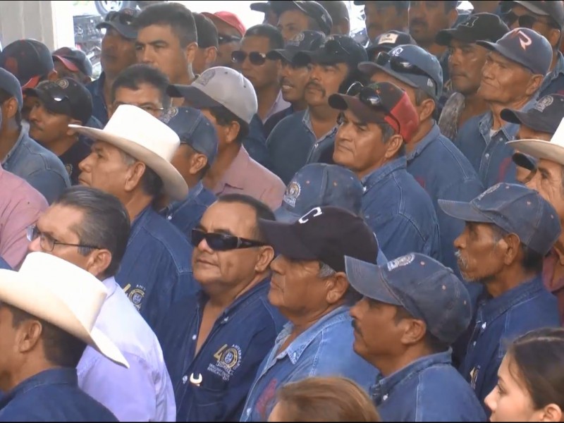 Regidores temen se concrete la huelga de trabajadores