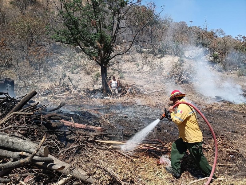 Combaten 6 incendios forestales simultáneos alrededor del Área Metropolitana Guadalajara