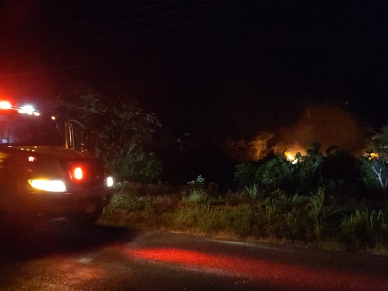 Registran incendio de pastizal en Tuxpan