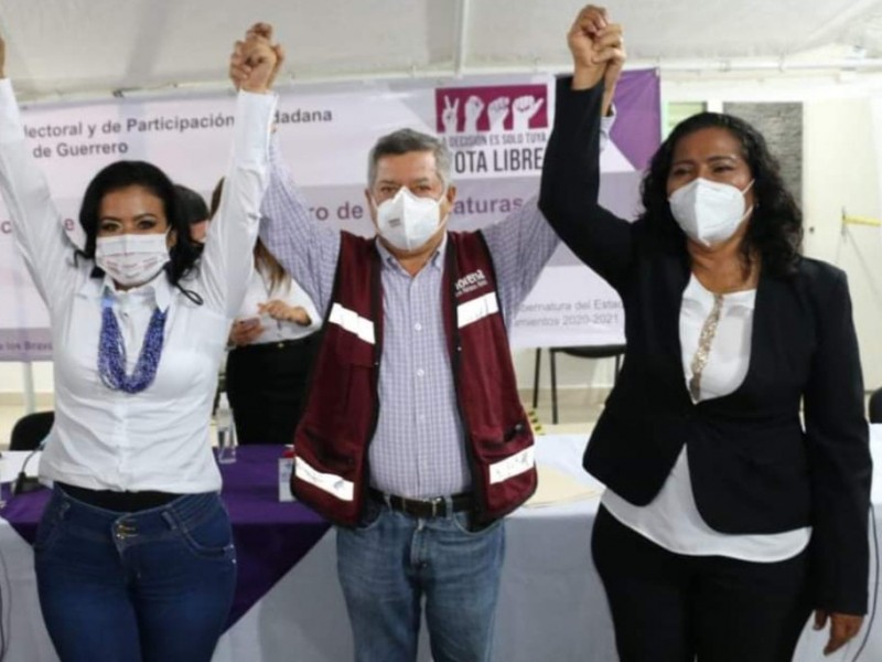 Registró Morena a candidatos a alcaldías