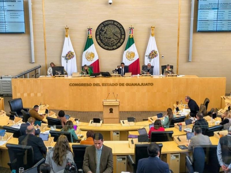 Registros de aspirantes son asuntos internos de partidos políticos:INE