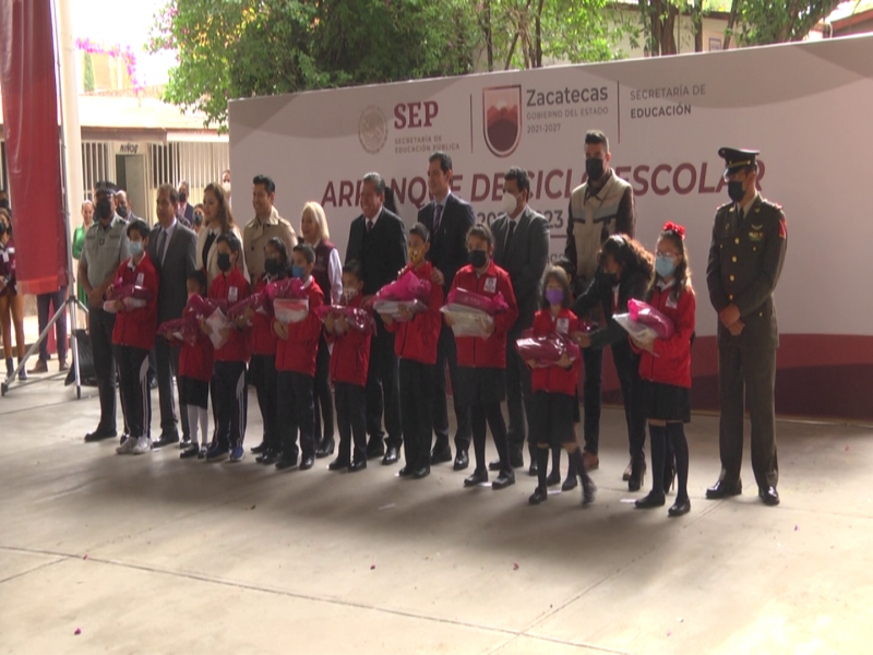 Regresan a clases 490 mil alumnos en Zacatecas
