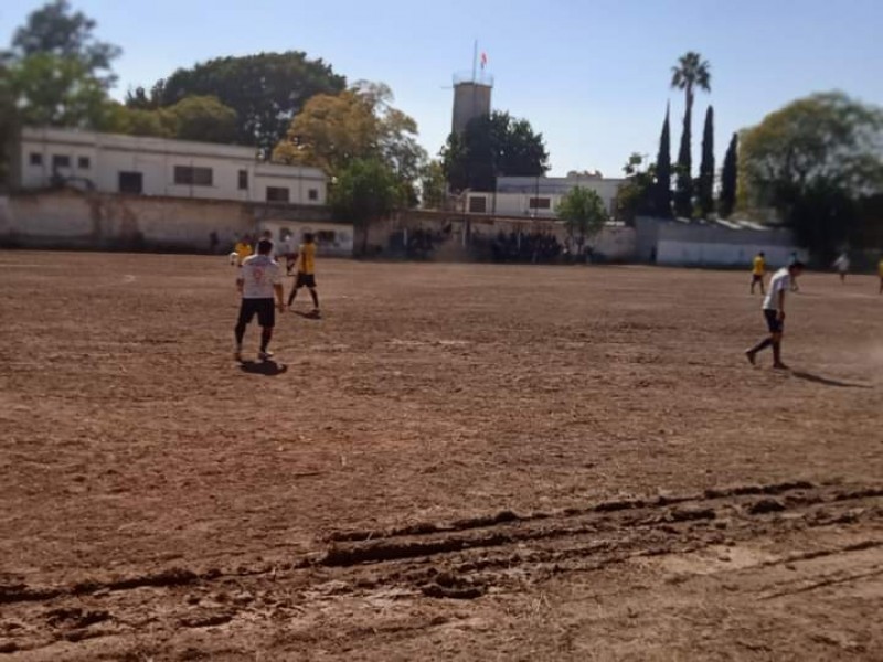 Regresan deportitas a utilizar el campo Peñafiel de tierra