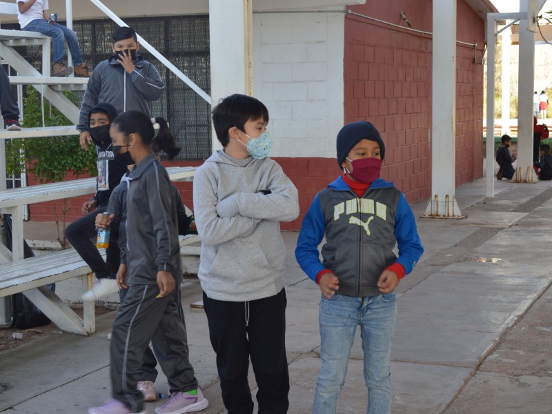 Regreso a clases: Baja afluencia en primaria Álvaro Obregón