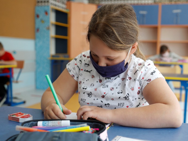 Regreso a clases depende de vacunación y disciplina social